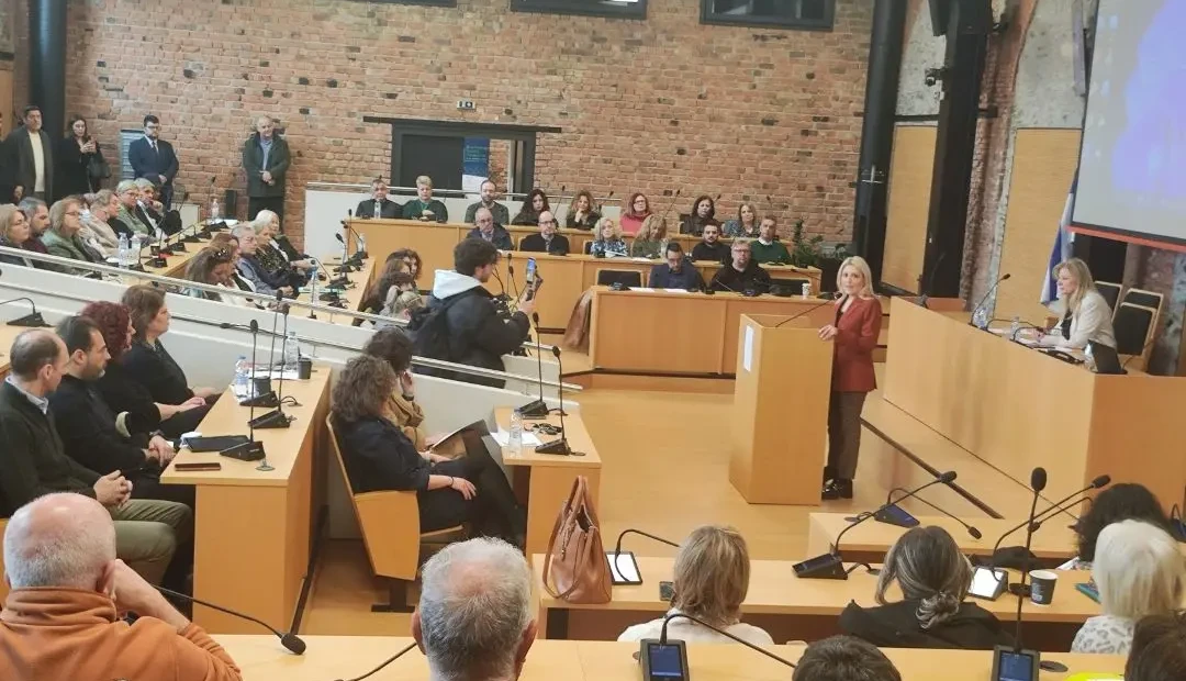 260319 Ημερίδα ενημέρωσης για τους επαγγελματίες της εστίασης από την Αντιπεριφέρεια Υγείας και Κοινωνικής Αλληλεγγύης της Περιφέρειας Κεντρικής Μακεδονίας φωτό 3